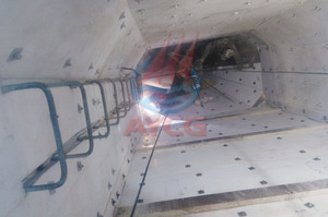 料仓衬板施工现场